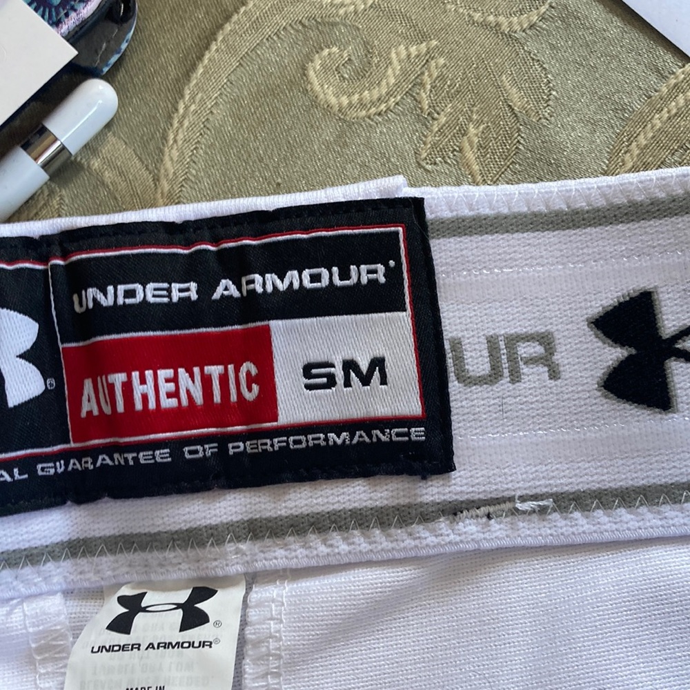 Under Armour UA white softball pants size small